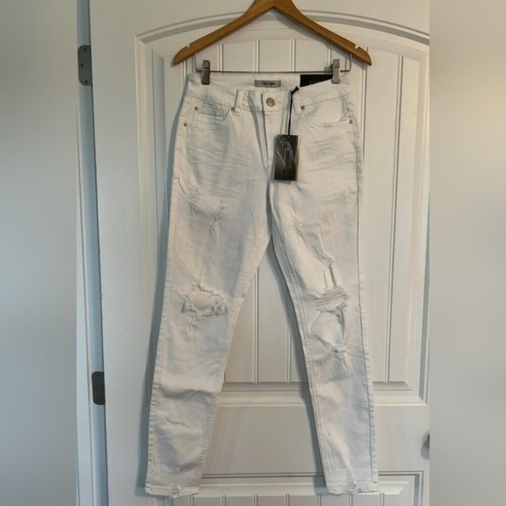 NWT Refuge skinny Boyfriend Jeans Size 6